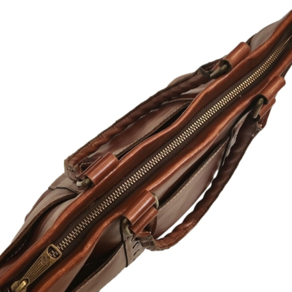 Womens Patricia Nash Carducci Leather tote in tan/light brown. - Picture 5 of 16